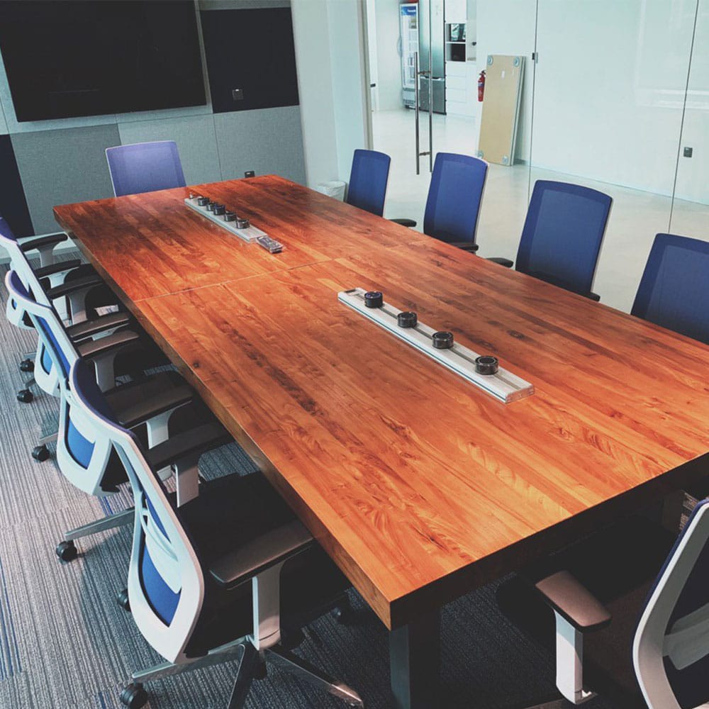 presentation-people-huddle-room-himachal-pradesh-project