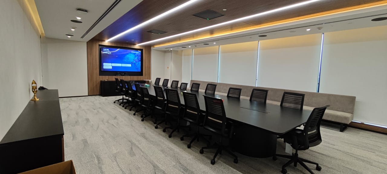 presentation-people-luxry-conference-room-delhi-project